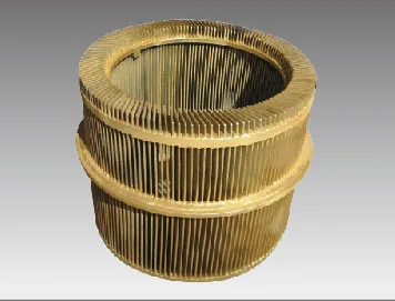 Dynamic classifier impeller for ultrafine grinding mill